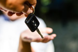 Buying a used vehicle - Handing over the car keys